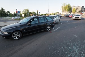 Ekspertas pataria: ką daryti, kai avarijos kaltininkas neapsidraudęs?