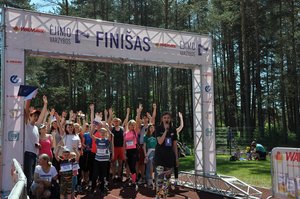 Ėjimo varžybose Varėnoje susirinko gausus būrys dalyvių