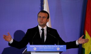 Prancūzų vaškinių figūrų muziejus svarsto, ką daryti su išjuokta Macrono skulptūra