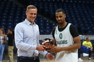 Ž. Obradovičiaus ginklo skaičiai negąsdina B. Davieso – žino, ką daryti