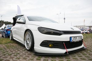 Vilniuje vykstančioje mugėje „Auto Bazar“ – nauji, klasikiniai ir modifikuoti automobiliai