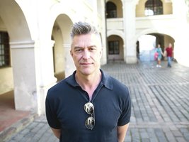 Paskutinysis Vilniaus šimtmetis: lietuviai rašo „Varšuva“, bet vis dar įsiunta dėl „Wilno“ 