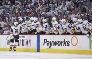 „Golden Knights“ ledo ritulininkai iškopė į NHL finalą