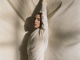 Aštuoni Lykke Li veidai: nuo meditacijos iki alkoholio gamybos