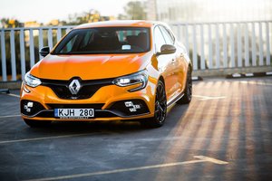 Sportiškasis trečios kartos „Renault Megane R.S.“ – jau Lietuvoje