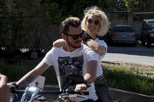 Motociklu su vyru pavažinėjusi Liucina Rimgailė suprato, kaip tai pavojinga