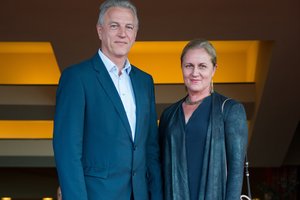 Dukrai įspūdingą dovaną įteikę Santaros klinikų vadovas ir žmona pažeidė įstatymus