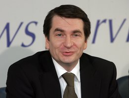 „Lietuvos energijos“ vadovas atsakė premjerui – lėktuvui kylant sparno nekeičia