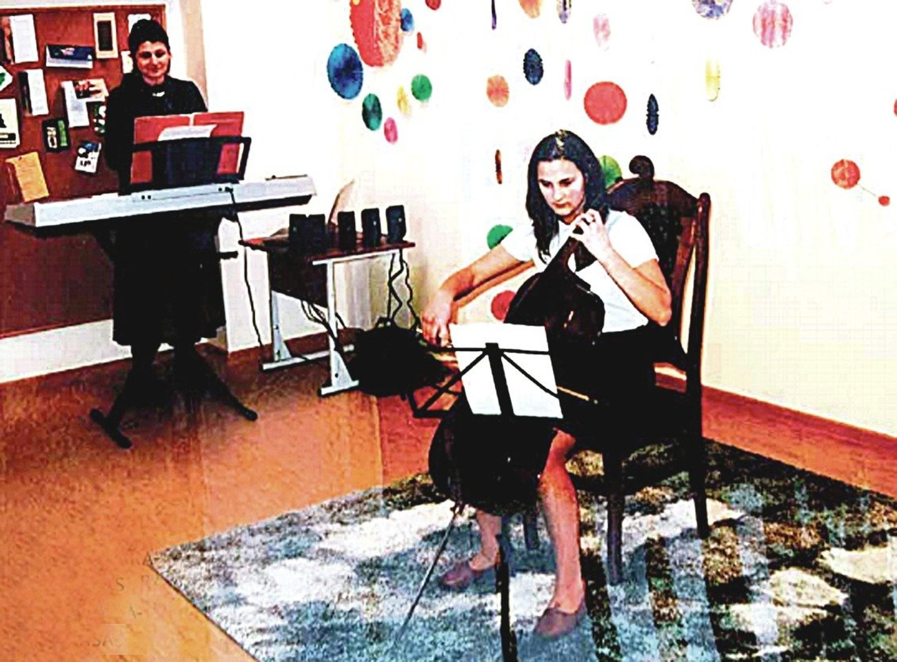 Šalčininkų Stanislavo Moniuškos menų mokykloje A.Kevra išmoko griežti violončele.<br> Nuotr. iš asmeninio albumo. 