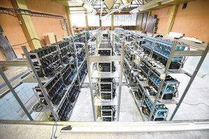 Skambina pavojaus varpais: bitkoinai kelia rimtą grėsmę