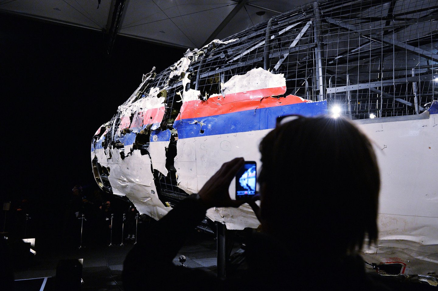 Tarptautinė tyrėjų grupė nustatė, kad oro bendrovės „Malaysian Airlines“ reiso MH17 lėktuvas buvo numuštas Rusijoje pagaminto zenitinio komplekso „Buk“ raketa.<br>Ria Novosti nuotr.