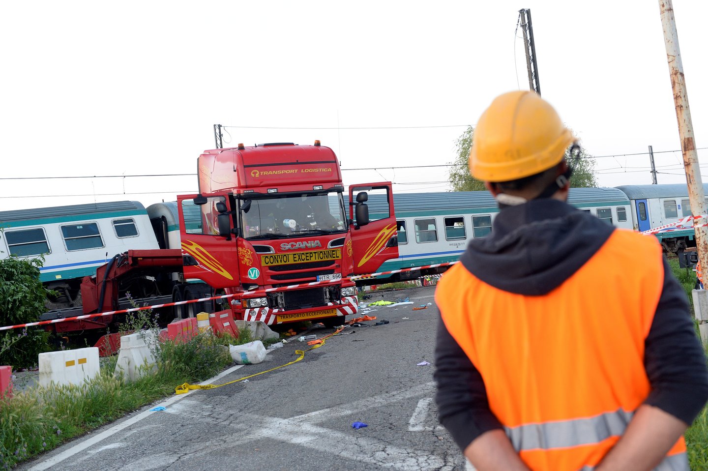  Italus sukrėtė šiurpi geležinkelio avarija šalia Turino.<br> Reuters/Scanpix nuotr.