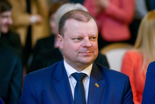 Saulius Skvernelis: „Prezidentei reiktų apsispręsti ar ji žino, ar nežino“ 