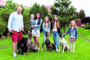 2-ąjį sūnaus Augusto gimtadienį švenčiantys Krivickai pravėrė namų duris