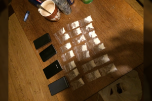 Du broliai iš Šiaulių rajono įkūrė narkotikų platinimo tinklą