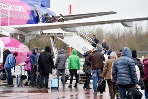 Liūdna žinia iš tarptautinių ekspertų: mažai vilčių, kad Lietuvos emigracija mažės
