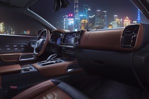 „Citroen“ pristatė naują didžiausią savo visureigį „C5 Aircross“