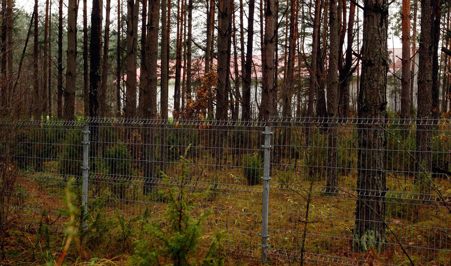 Lietuvos vyriausybė atmeta spėjimus, kad Antaviliuose, 15 kilometrų nuo Vilniaus, galėjo veikti slaptas Centrinės žvalgybos valdybos (CŽV) kalėjimas.<br>M.Kulbio nuotr.