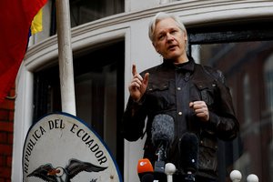 „WikiLeaks“ įkūrėjas netrukus gali netekti prieglobsčio Londone