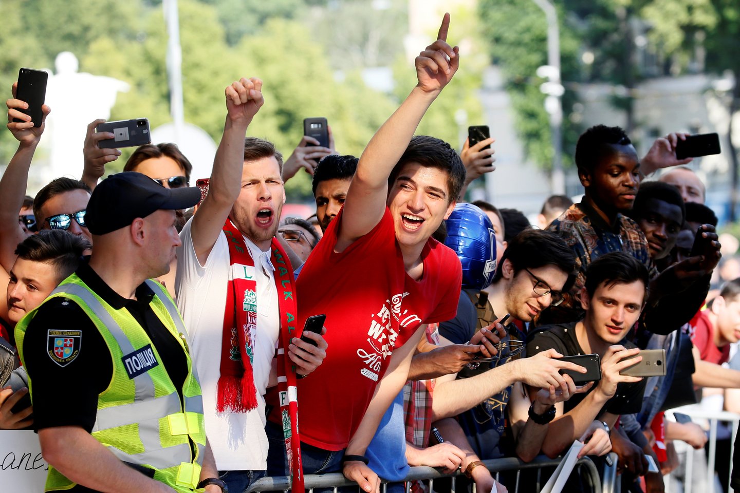 „Liverpool“ fanai Kijeve tikisi savo numylėtinių pergalės.<br>AFP/Reuters/Scanpix nuotr.