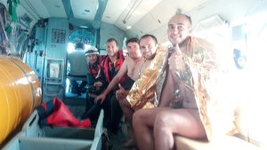 Laimės kūdikiai: pasiplaukiojimas su pripučiamu čiužiniu galėjo baigtis tragiškai