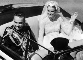 Grace Kelly portretas: kaip neįvertinta ir tėvo pripažinimo nepelniusi mergaitė tapo princese