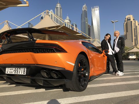 Pamatykite: „Golden Age“ Dubajuje nufilmavo seksualumu dvelkiantį klipą 