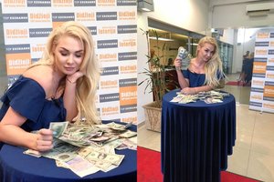 Natalija Bunkė rado lengvą būdą papildyti savo kišenę