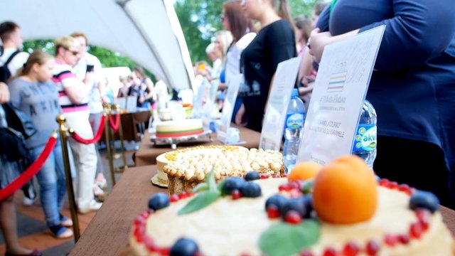 Lietuvos šimtmetį Druskininkai šventė kviesdami ragauti 100-ą unikalių tortų