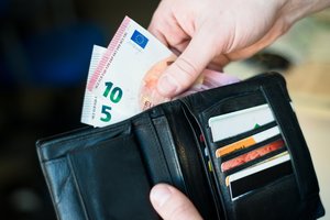 Siūlo 16 proc. didinti mokslininkų algas, mat jos nekonkurencingos