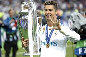 Karšta futbolo vasara: Cristiano Ronaldo sulaukė rimto susidomėjimo iš PSG klubo