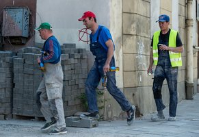 Paskelbė, kiek alkoholio ir tabako suvartojo lietuviai: skaičiai įspūdingi