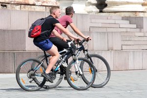 Akcija „Ir tu gyvensi iš pensijos“ kviečia jaunus žmones susimąstyti apie savo senatvę
