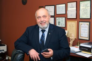 Buvęs Šilainių poliklinikos vadovas stos prieš teismą