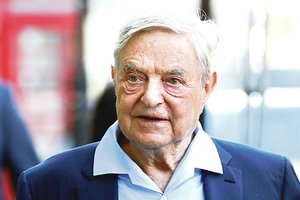 G. Sorosas paskelbė grandiozinį planą – sieks antrojo „Brexit“ referendumo 