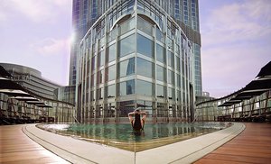 Aukščiausio pasaulio pastato viduje – išvyskite šią prabangą savo akimis