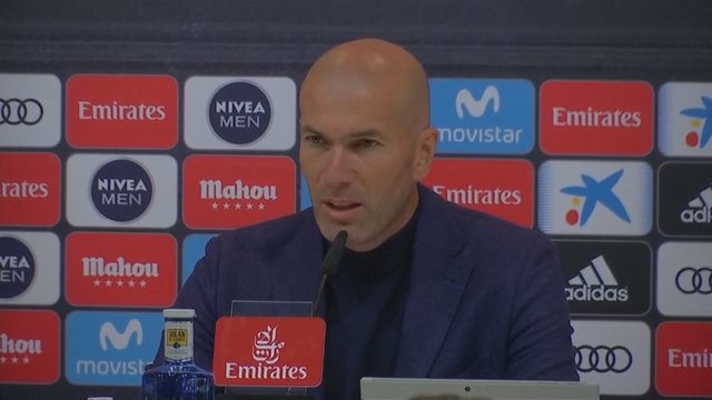 Zinedine'as Zidane'as palieka Madrido „Real“ klubą