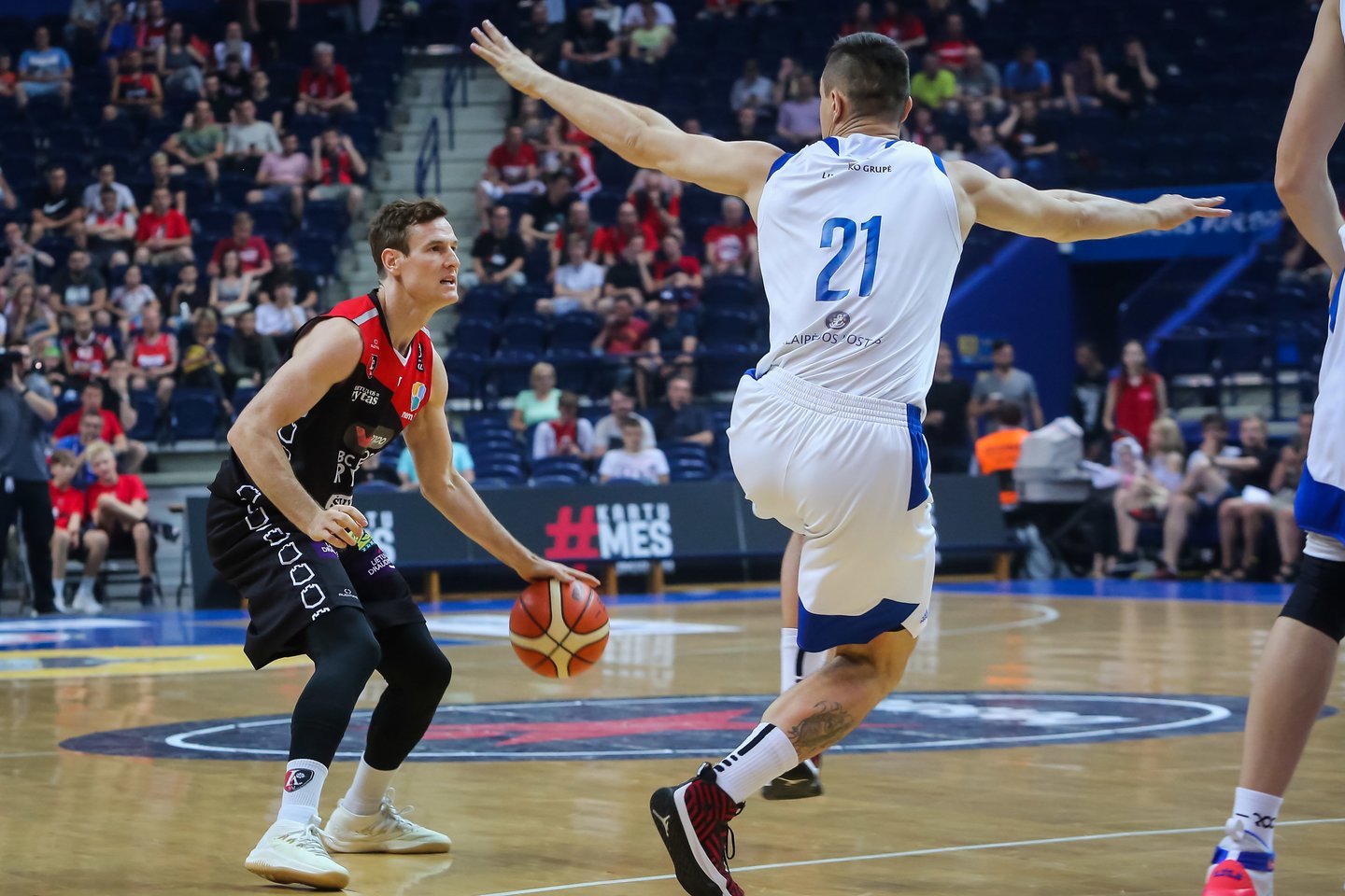 Trečiųjų pusfinalio serijos rungtynių Vilniuje akimirka.<br> M.Ambrazo nuotr.