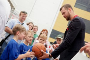 Treneriu galvojantis tapti D. Motiejūnas apie Lietuvos rinktinę: „Tikiuosi, kad grįšiu“