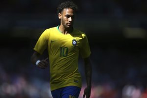 Neymaras fantastišku įvarčiu prisidėjo prie Brazilijos pergalės