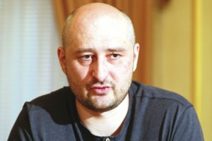 Arkadijus Babčenka atskleidė, kodėl sutiko suvaidinti savo mirtį