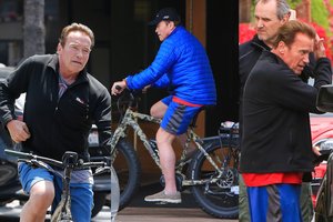 Neseniai širdies operaciją išgyvenęs Arnoldas Schwarzeneggeris nepasiduoda