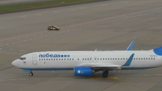 Rusijoje neblaivūs keleivius skraidinti norėję pilotai neteko darbo