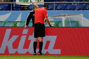 Lietuvos ir Irano futbolo rinktinių mačui teisėjaus rusas