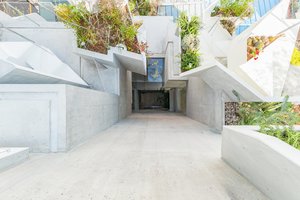 331 kv. metrų šeimos name – vidus apverstas aukštyn kojomis