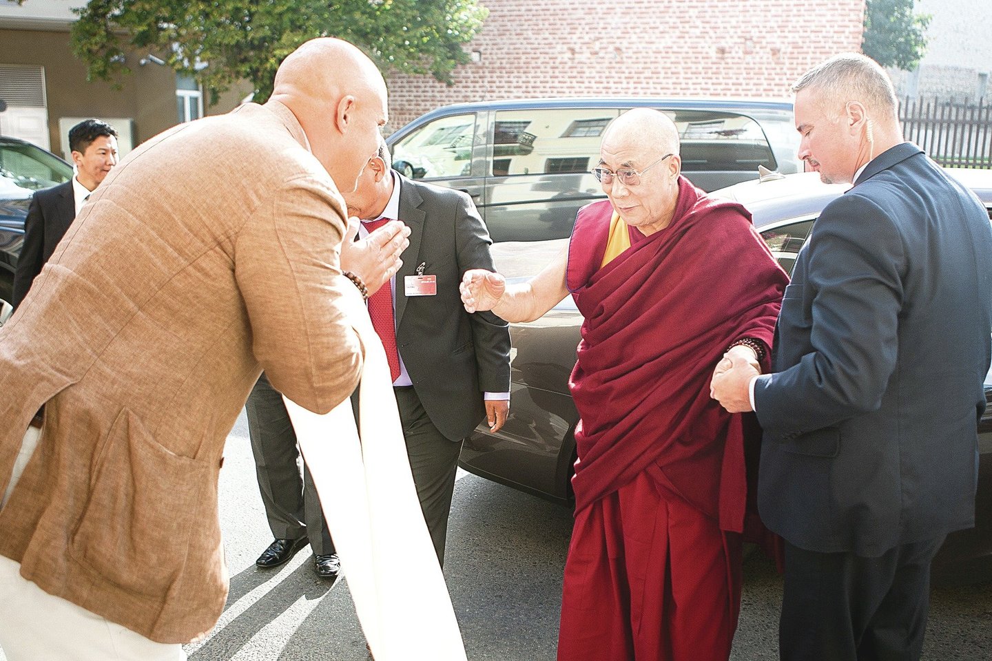 Su į Lietuvą kitą savaitę atvyksiančiu ir paskaitas skaitysiančiu Tibeto dvasiniu vadovu Dalai Lama budistas L.Ryškus susitiks nebe pirmą kartą.<br> J.Stacevičiaus nuotr. 