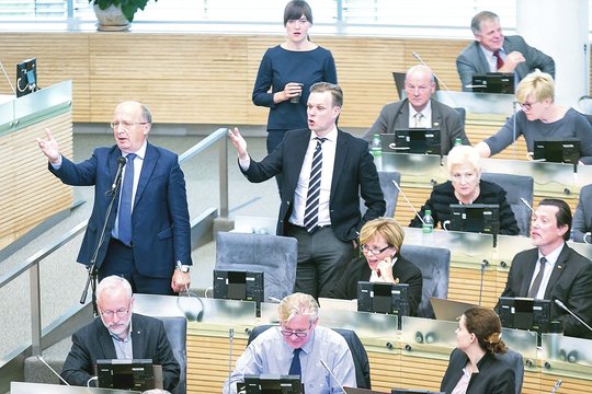 Konservatorių ausys kyšojo, bet nuleipo