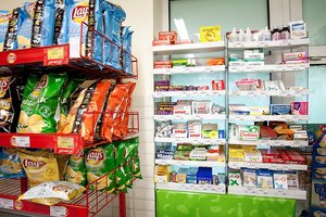 Povandeninės srovės: dangstosi kaimu, o dirba prekybos tinklams