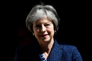 Theresa May pasiekė kompromisą su ministrais dėl Airijos sienos