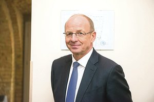 Mįslė: už ką Joną Milių atleido iš darbo